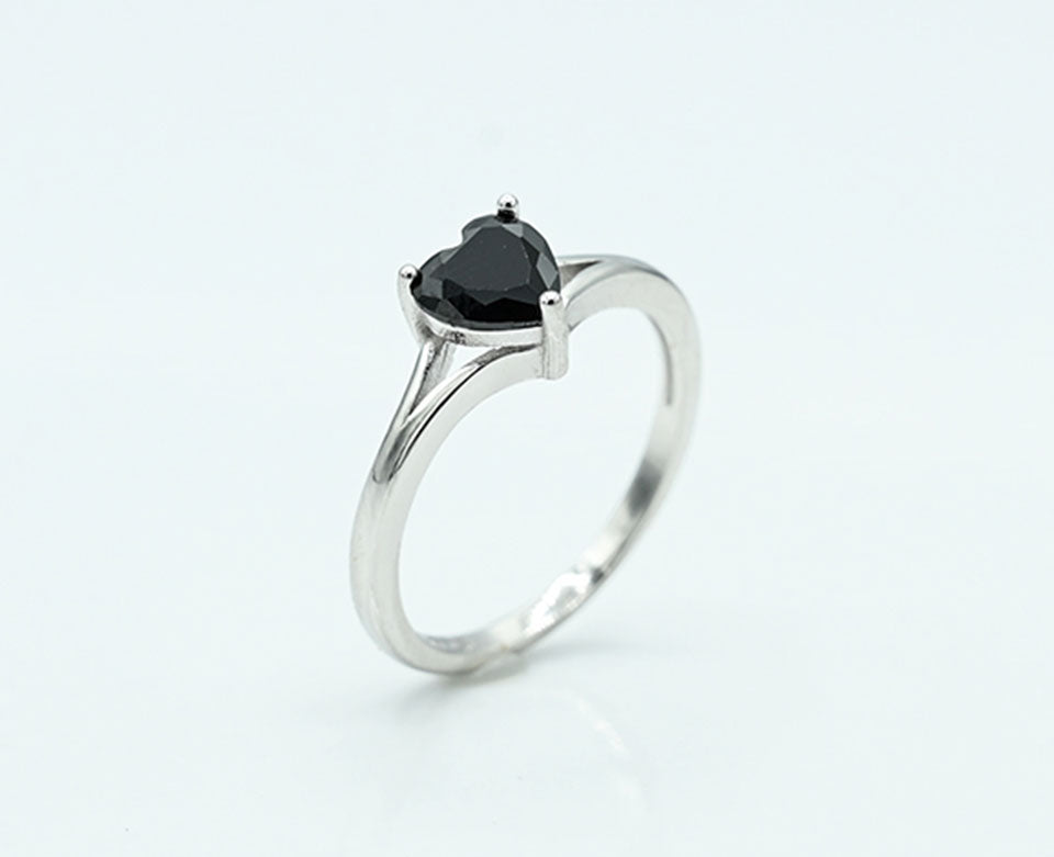 Heart-Shaped Black Stone Ring
