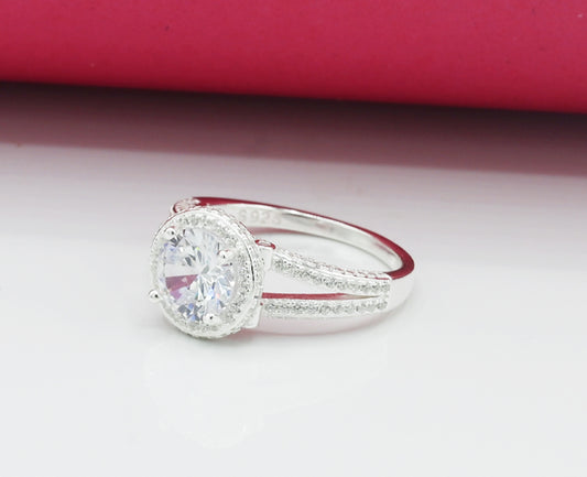 Ladies Zirconia Ring