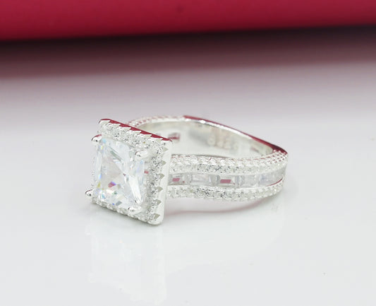 Ladies Zirconia Ring (3)