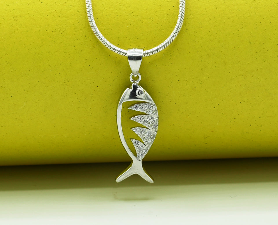 Pendant (6)