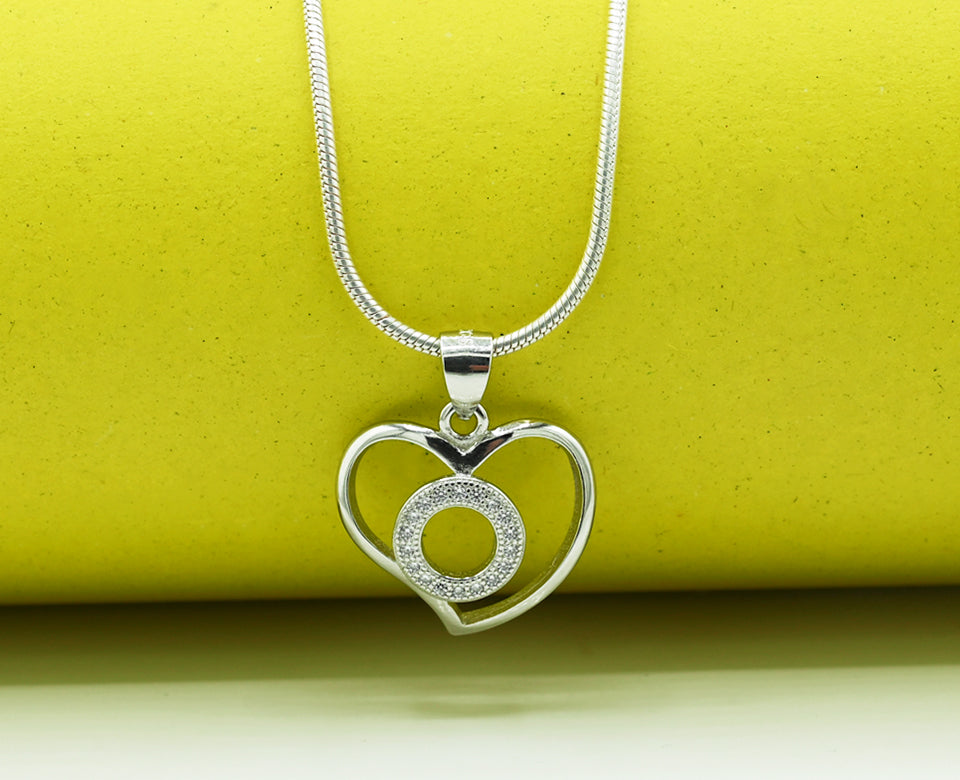 Pendant (8)