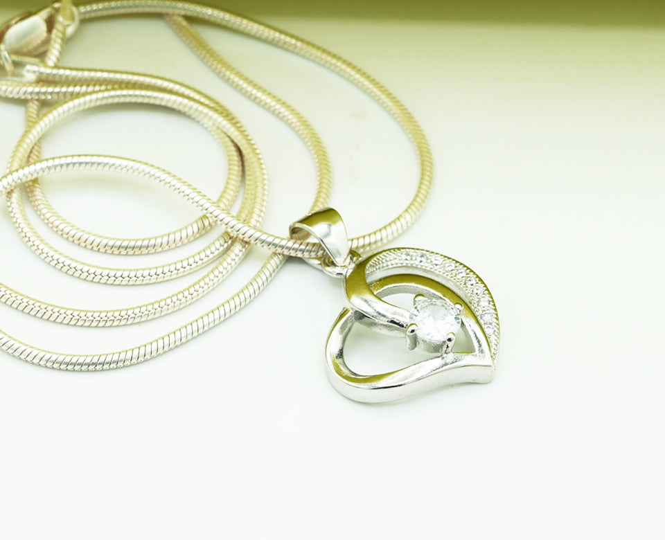 Pendant (9)