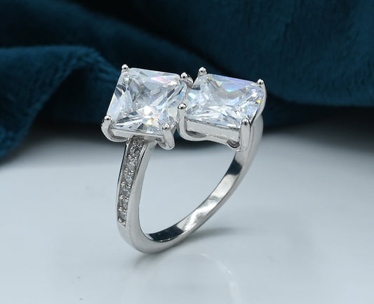 Ladies Ring Silver 925 Studded with fine quality Zirconia stone Rhodium plated