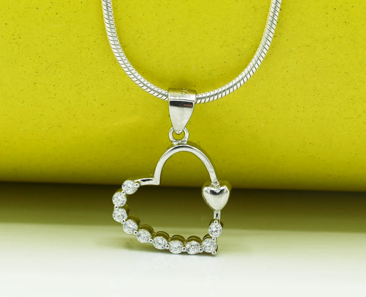 Pendant (12)